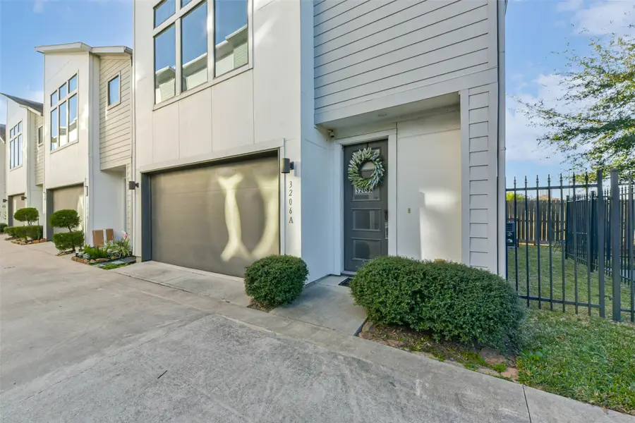 3206 N Macgregor Way #A, Houston, TX 77004 - Image #3