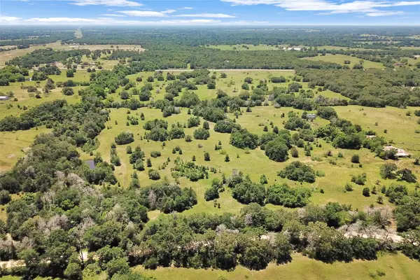7629 Oxford Cemetery Road, Madisonville, TX 77864