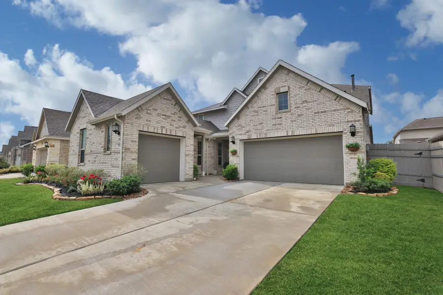 18323 Tiger Flowers Drive, Conroe, TX 77302 - #2