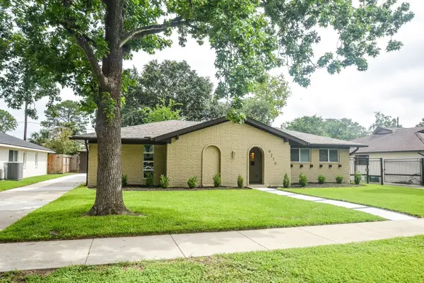 6214 Yarwell Drive, Houston, TX 77096