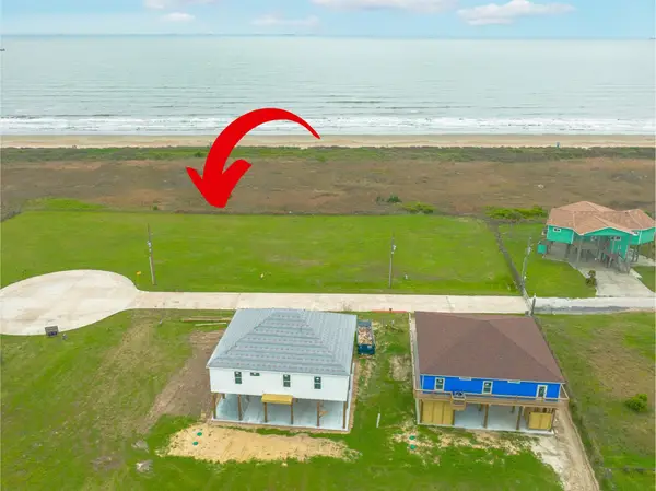 184 Ocean Shore Drive, Port Bolivar, TX 77650