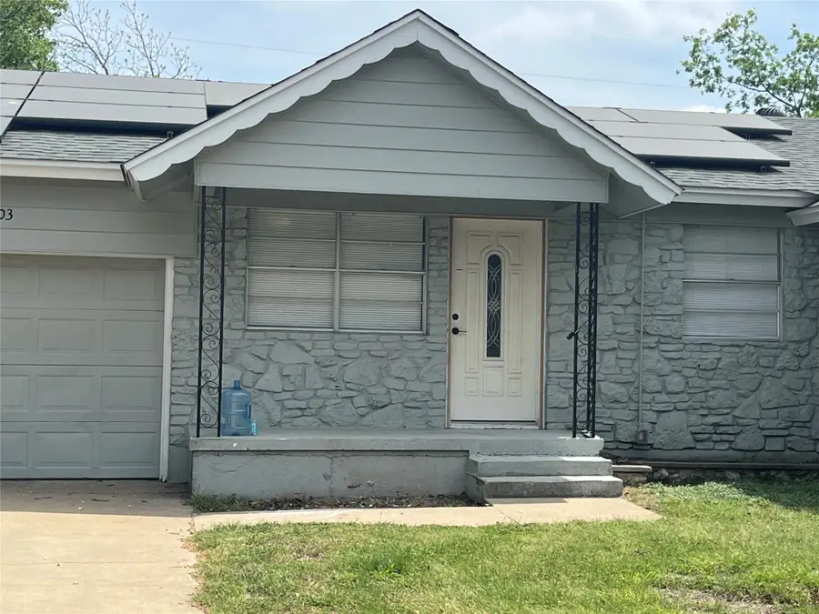 1203 S 17th Street, Copperas Cove, TX 76522 - #2