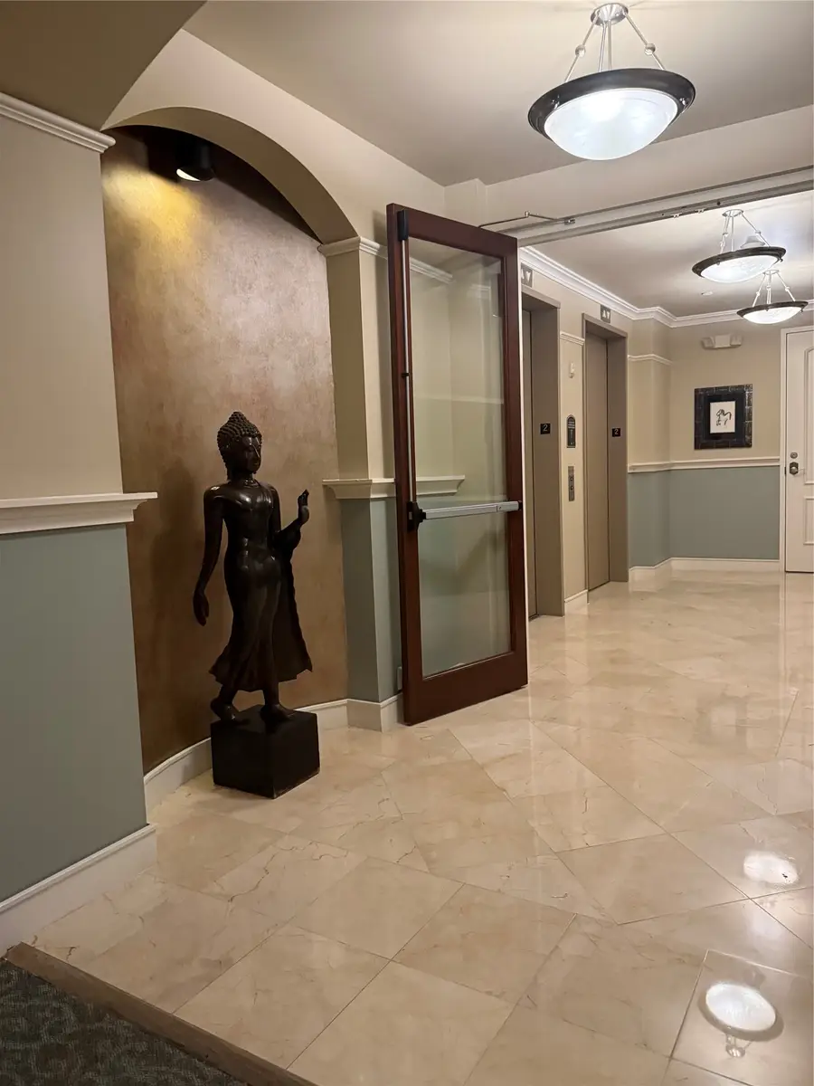 1616 Fountain View Drive #209, Houston, TX 77057 - #2