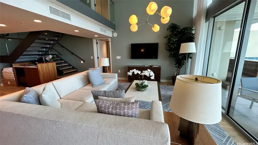 2139 Kuhio Avenue #2806, Honolulu, HI 96815 - Image #2