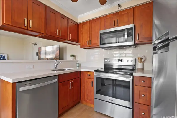 2916 Date Street #9A, Honolulu, HI 96816