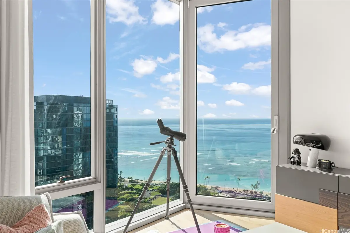 1001 Queen Street #PH 3904, Honolulu, HI 96814 - Image #1