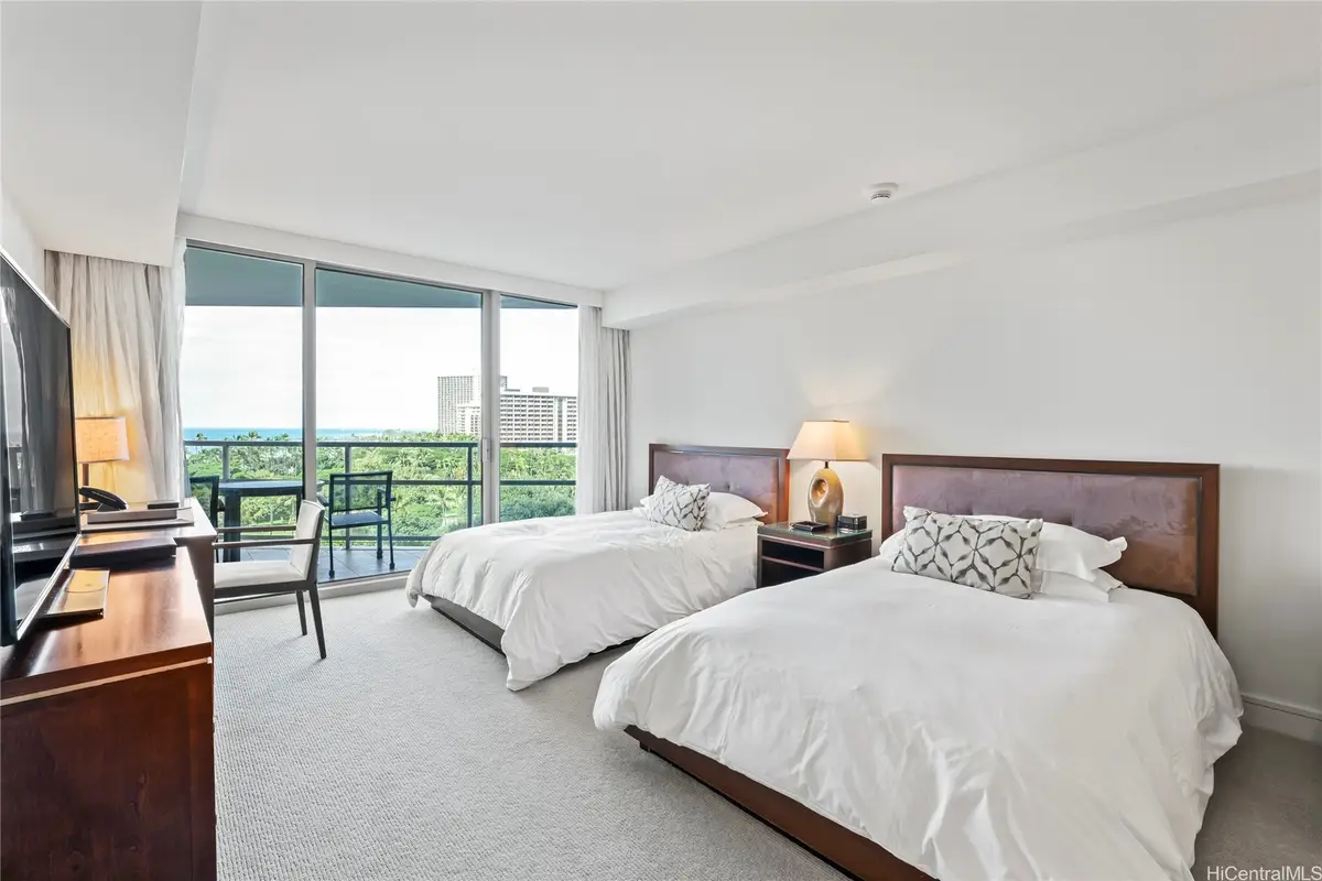 223 Saratoga Road #1009, Honolulu, HI 96815 - Image #1