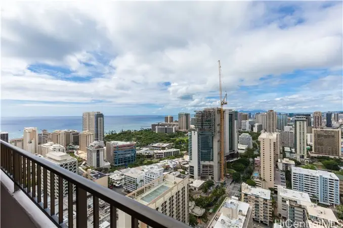 2240 Kuhio Avenue #3807, Honolulu, HI 96815 - Image #1