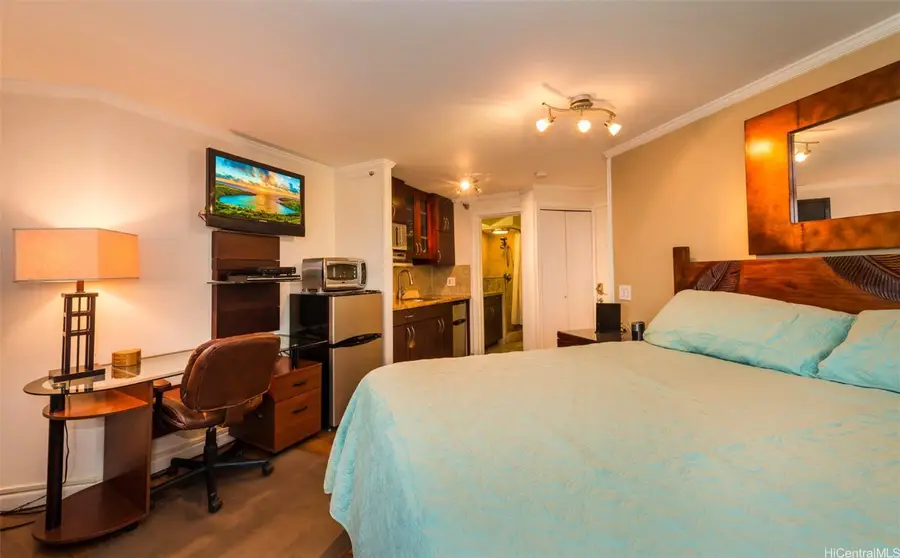 1700 Ala Moana Boulevard #2401, Honolulu, HI 96815 - Image #3
