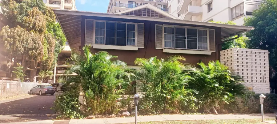 423 Kaiolu Street #106, Honolulu, HI 96815 - Image #2