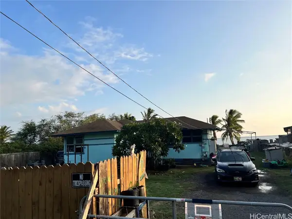 54 Beach Place, Kaunakakai, HI 96748