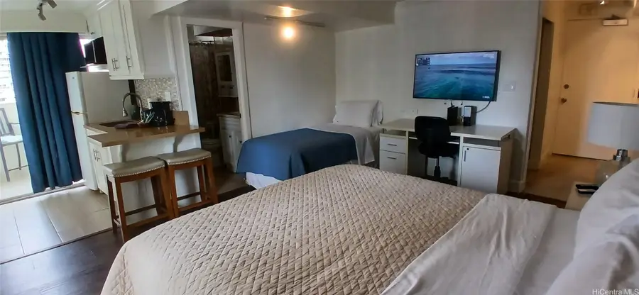 2463 Kuhio Avenue #1009, Honolulu, HI 96815 - Image #3