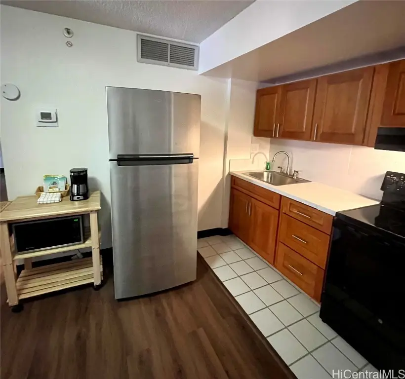 1088 Bishop Street #1501, Honolulu, HI 96813 - Image #3