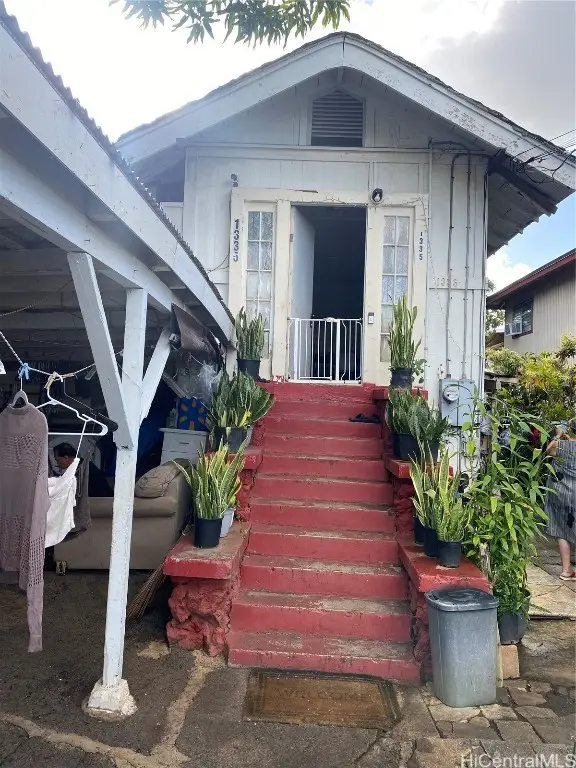 1335 Gulick Avenue, Honolulu, HI 96819 - Image #1