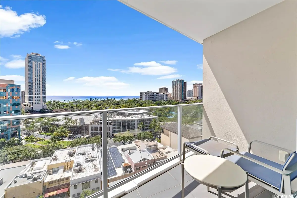 2139 Kuhio Avenue #D1211, Honolulu, HI 96815 - Image #1