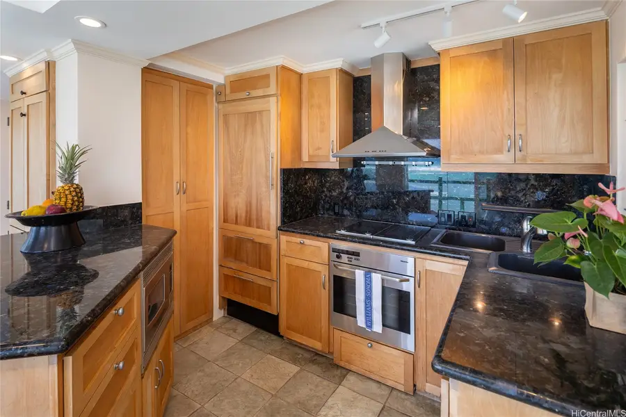 2957 Kalakaua Avenue #418, Honolulu, HI 96815 - #3