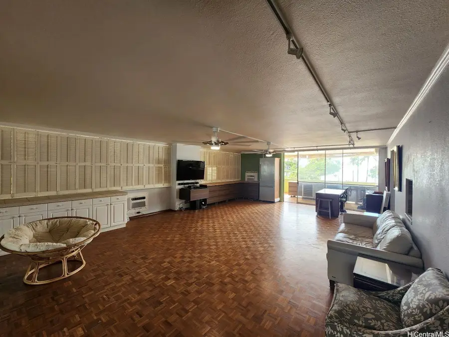 2500 Kalakaua Avenue #201, Honolulu, HI 96815 - Image #2