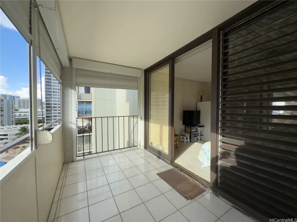 425 Ena Road #1201B, Honolulu, HI 96815 - Image #1