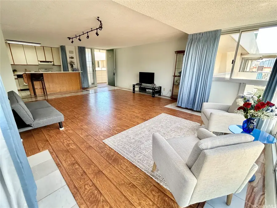 1624 Kanunu Street #1208, Honolulu, HI 96814 - Image #2