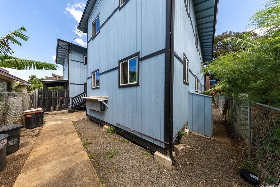 815 Lopez Lane, Honolulu, HI 96817 - Image #2