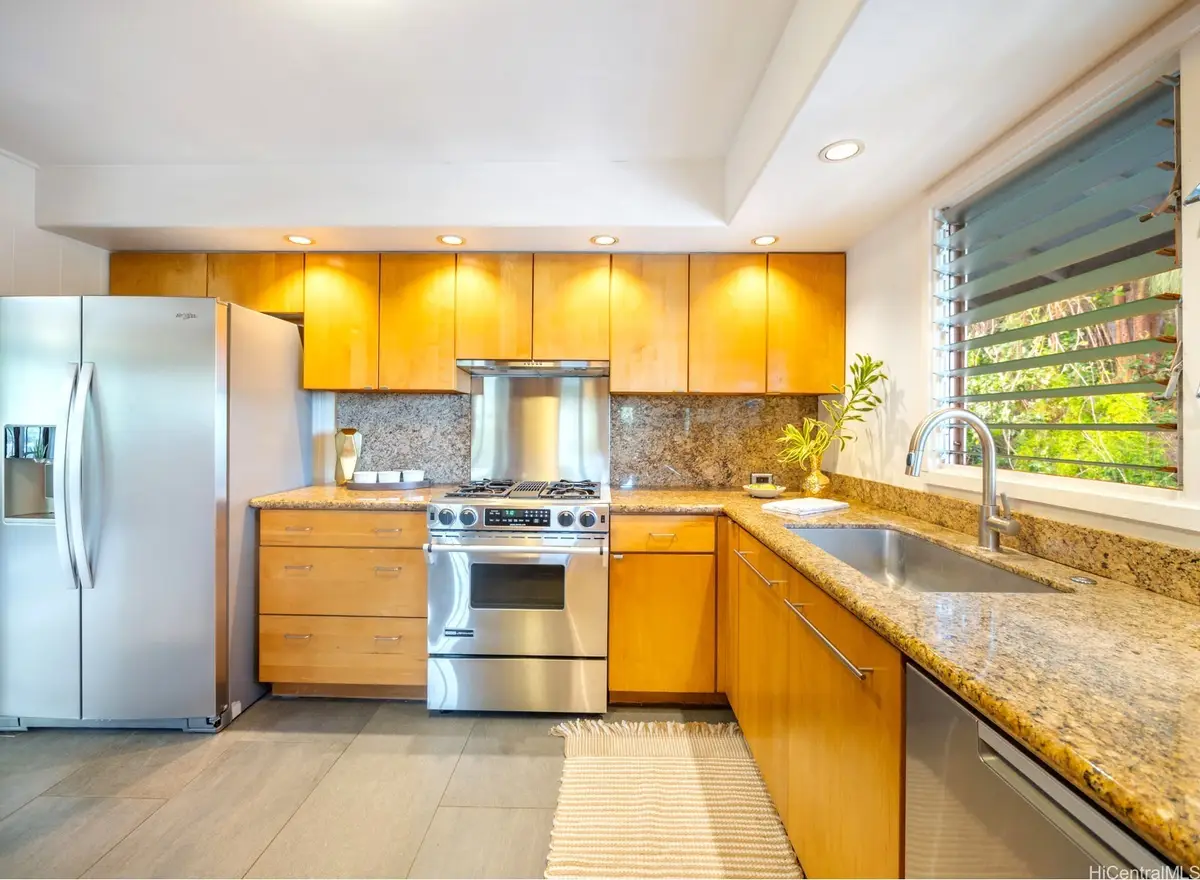 2527 Henry Street #A, Honolulu, HI 96817 - Image #1