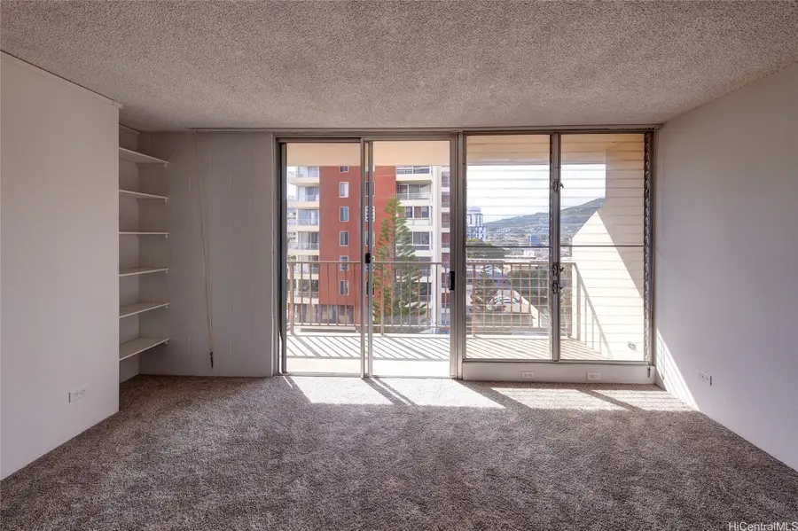 2754 Kuilei Street #702, Honolulu, HI 96826 - Image #2