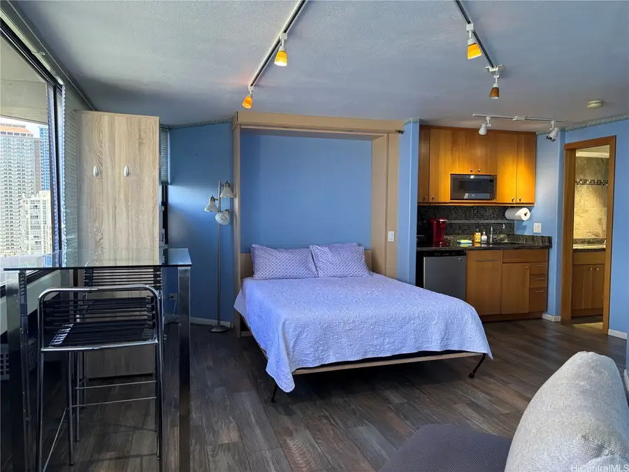 1700 Ala Moana Boulevard #2001, Honolulu, HI 96815 - Image #3