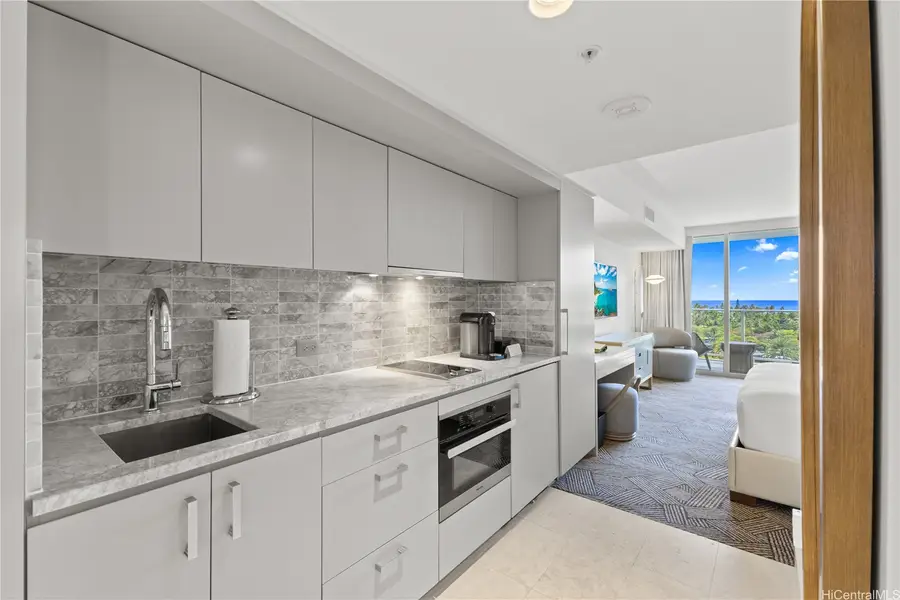 383 Kalaimoku Street #1006, Honolulu, HI 96815 - Image #3