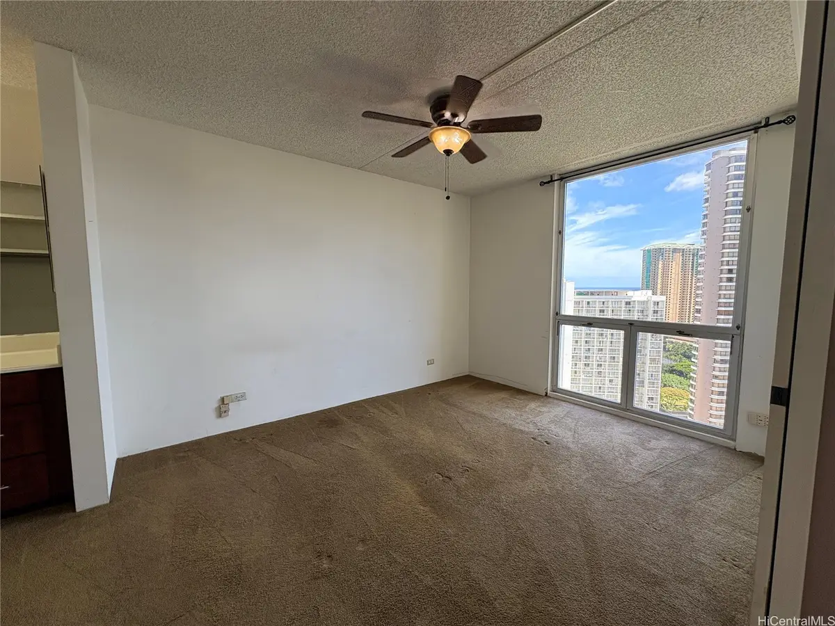469 Ena Road #2611, Honolulu, HI 96815 - Image #1