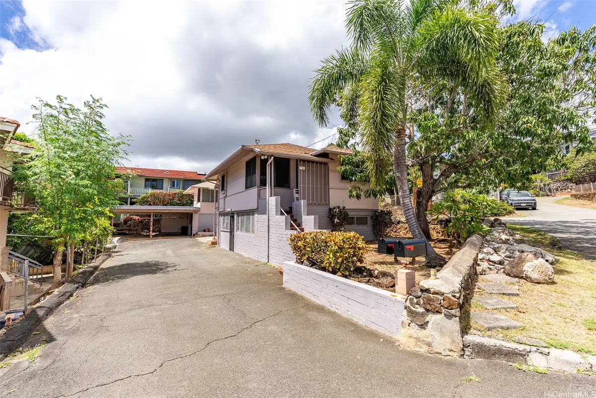 1708 Nakiu Place, Honolulu, HI 96822 - Image #1