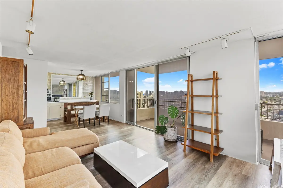 2825 S King Street #2504, Honolulu, HI 96826 - Image #1