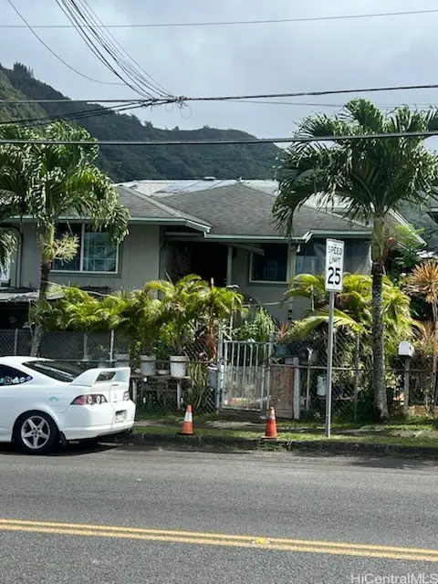 2704 Kalihi Street, Honolulu, HI 96819