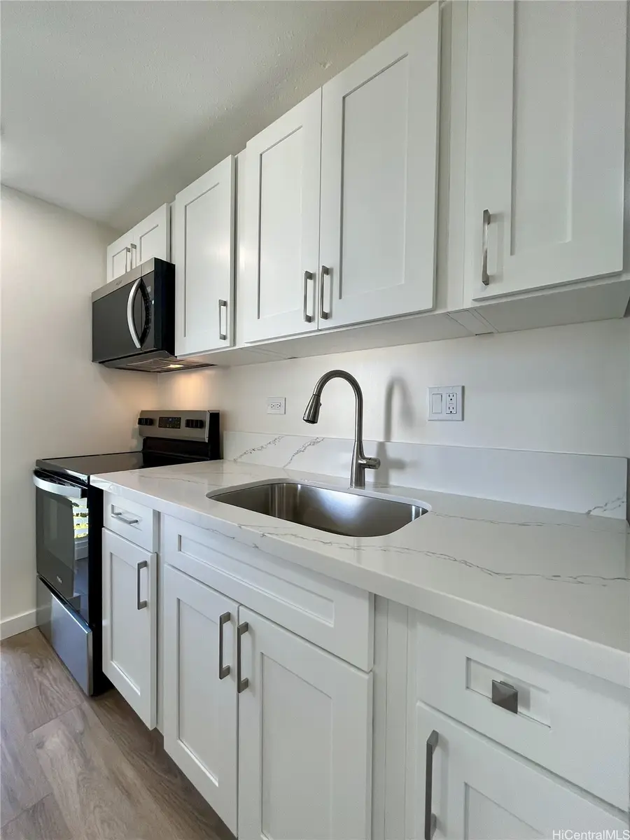 647 Kunawai Lane #C613, Honolulu, HI 96817 - Image #2