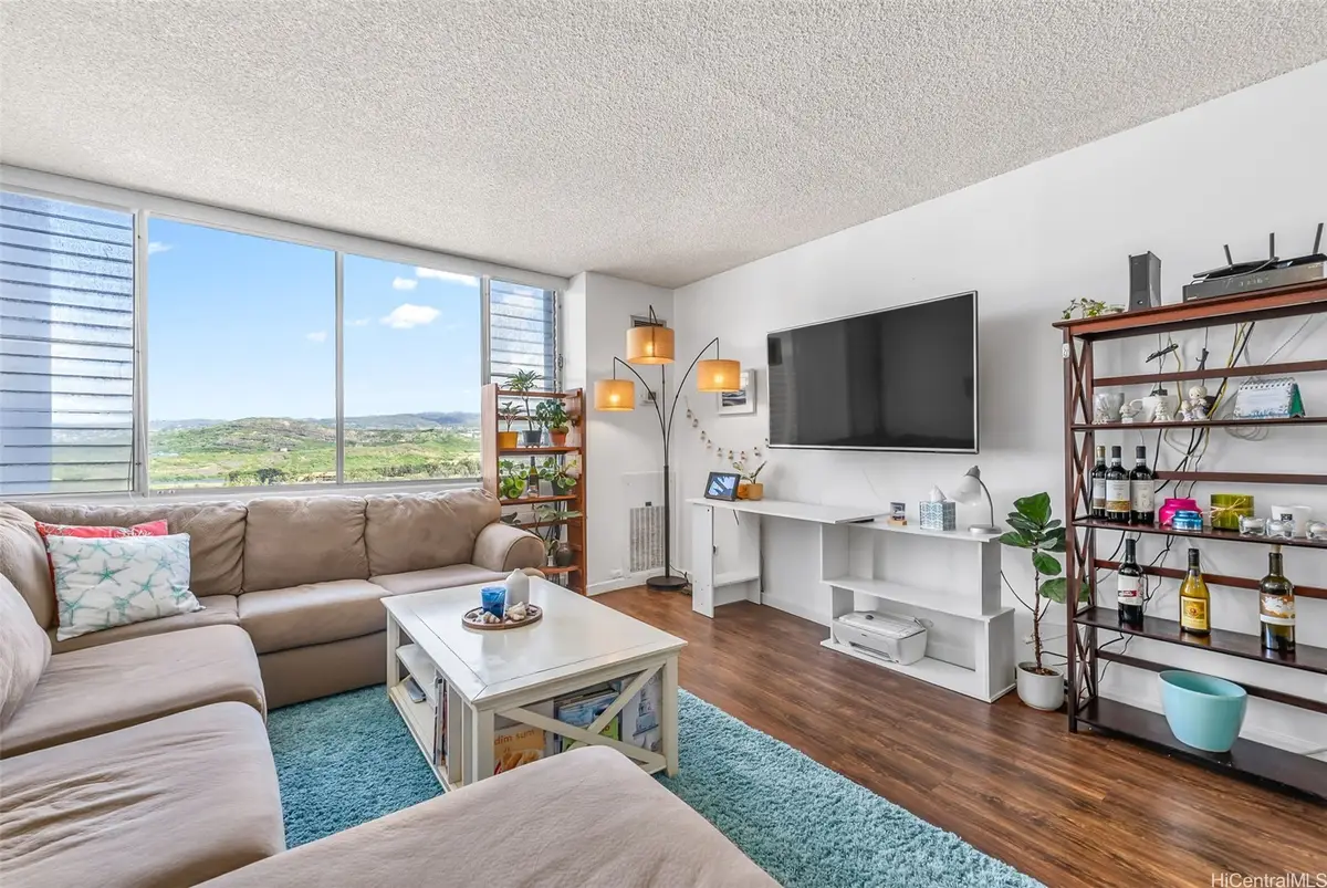 3045 Ala Napuaa Place #1305, Honolulu, HI 96818 - Image #1