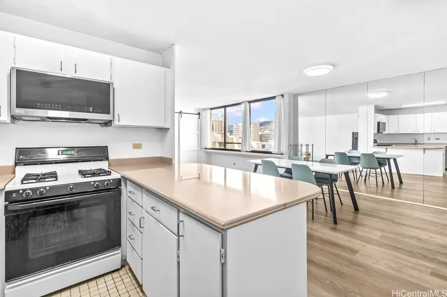 2215 Aloha Drive #DH1401, Honolulu, HI 96815 - Image #3