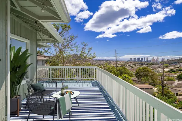 1967 10th Avenue, Honolulu, HI 96816