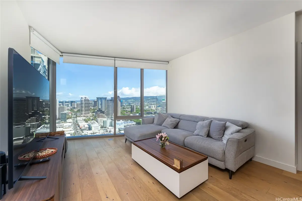 1001 Queen Street #3315, Honolulu, HI 96814 - Image #1