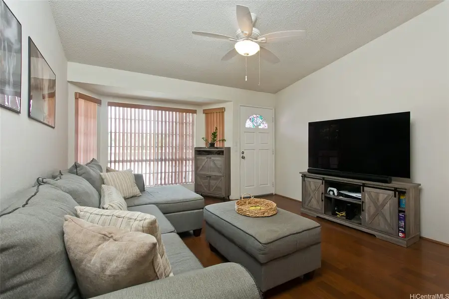 585 Mananai Place #26W, Honolulu, HI 96818 - Image #3