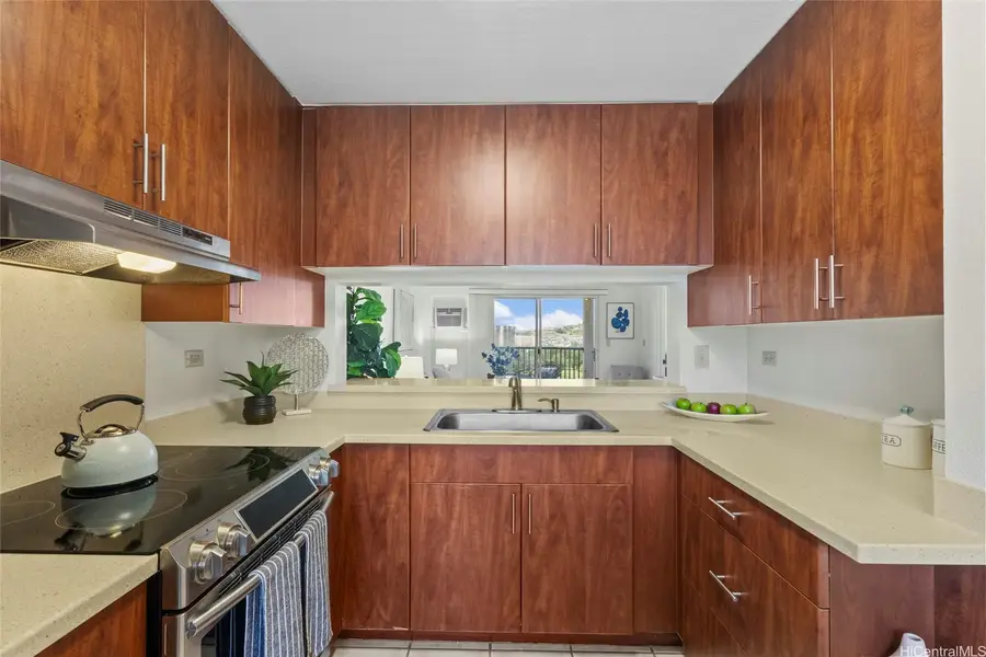 3075 Ala Poha Place #1102, Honolulu, HI 96818 - Image #2
