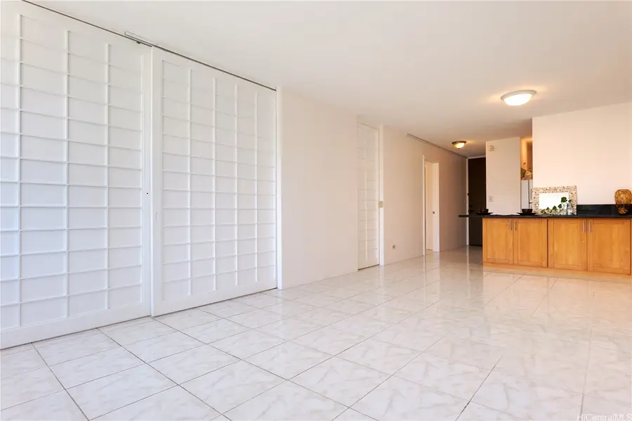 435 Seaside Avenue #404, Honolulu, HI 96815 - Image #2