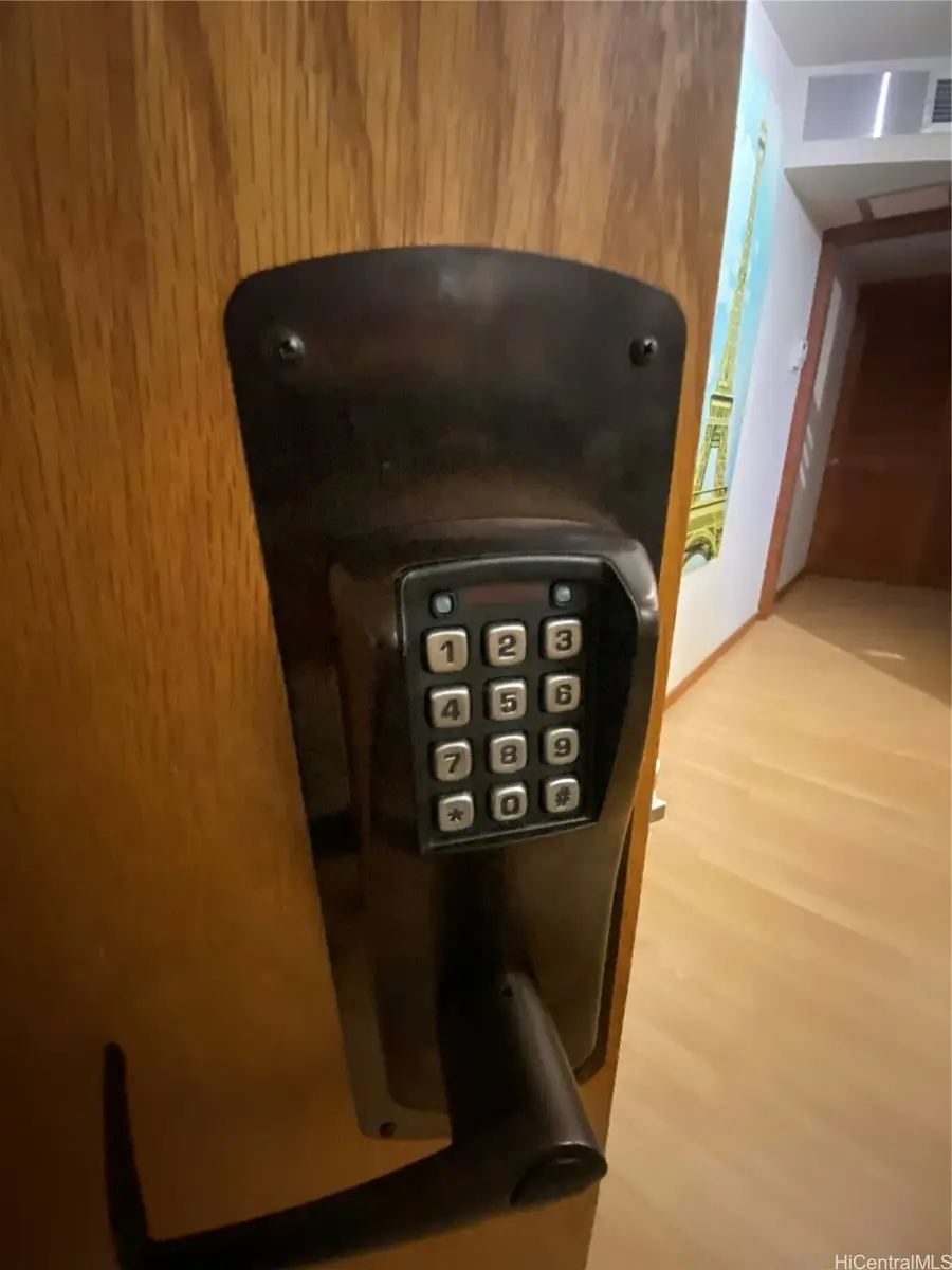 1088 Bishop Street #2206, Honolulu, HI 96813 - Image #3