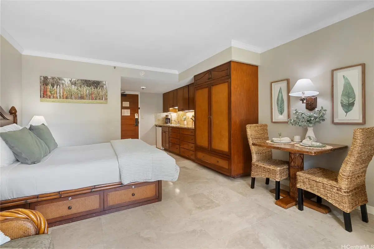 2045 Kalakaua Avenue #118, Honolulu, HI 96815 - Image #1