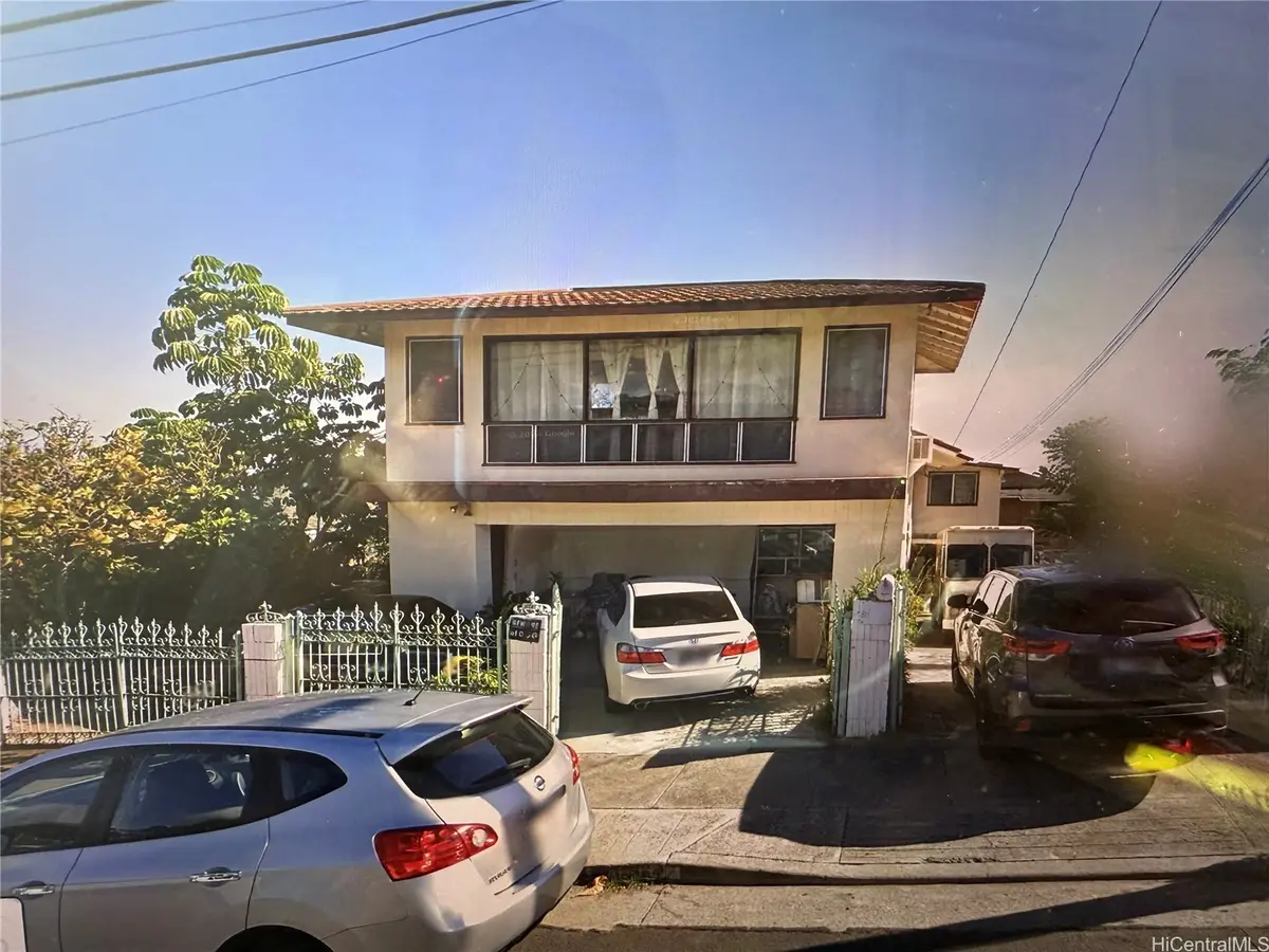 3647 Likini Street, Honolulu, HI 96818 - Image #1