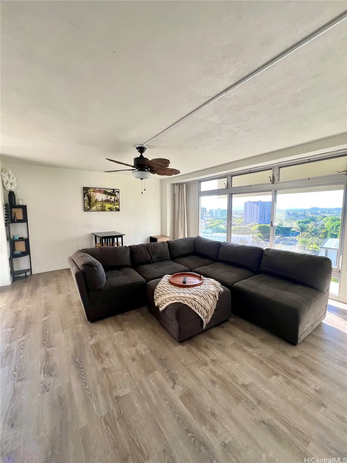 1511 Nuuanu Avenue #1038, Honolulu, HI 96817 - Image #1