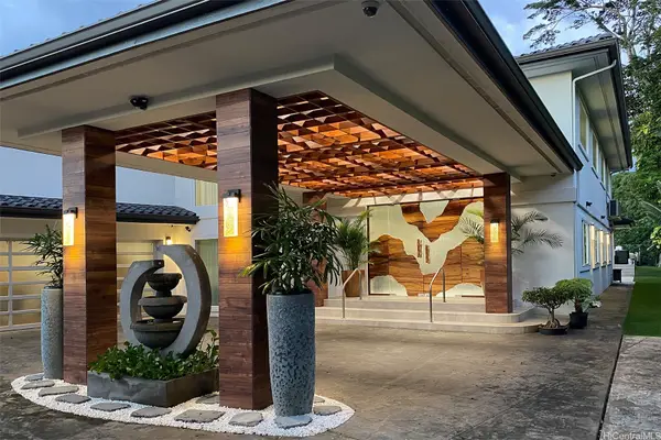 18 Homelani Place, Honolulu, HI 96817