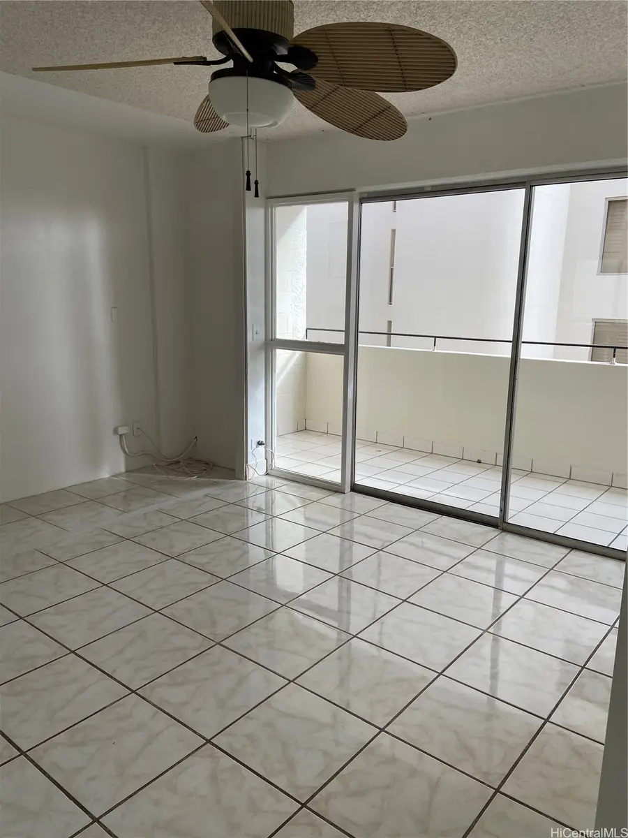 247 Beach Walk #801, Honolulu, HI 96815 - Image #2