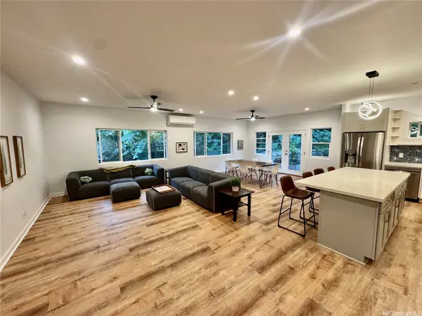 2318 Waiomao Road #4, Honolulu, HI 96816