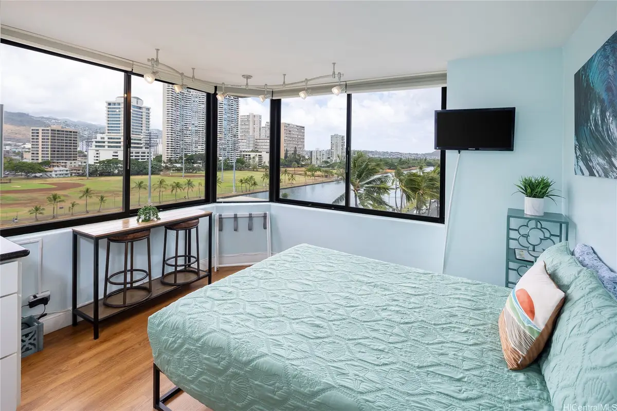 444 Niu Street #911, Honolulu, HI 96815 - Image #1