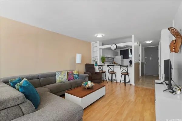 780 Amana Street #1102, Honolulu, HI 96814