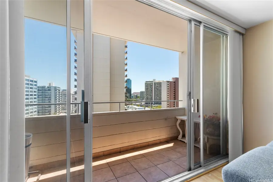 780 Amana Street #1102, Honolulu, HI 96814 - Image #2